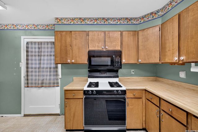 555 Dawnview, San Antonio, TX 78213