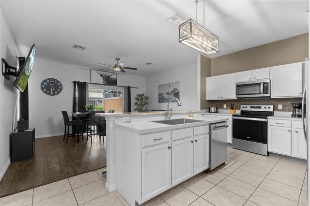 1717 RETREAT CIRCLE, Clermont, FL 34714