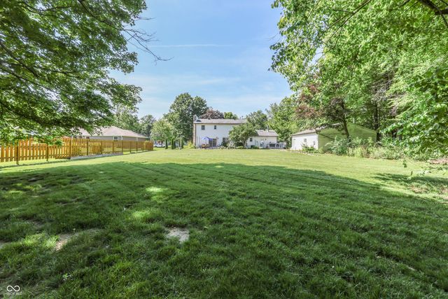 6724 W Sweet Creek Drive, New Palestine, IN 46163