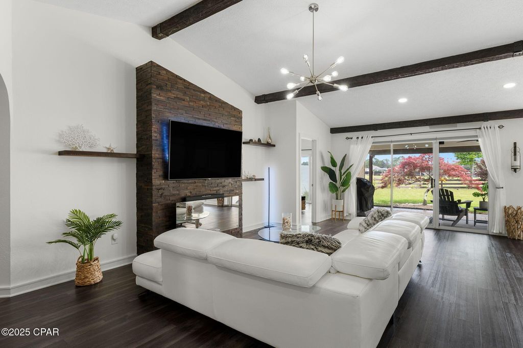 Image 8 of property listing at 124 Glades Turn, Panama City Beach, FL 32407