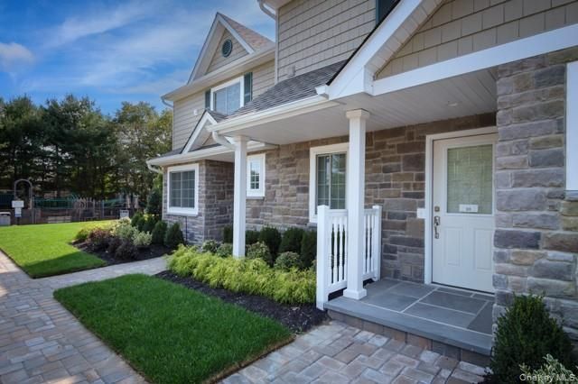 2 Victorian Court 165, Holtsville, NY 11742