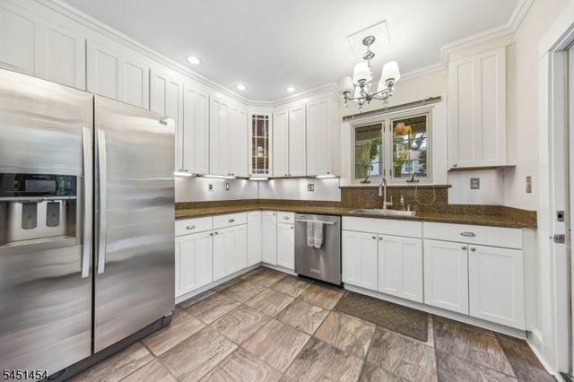 1041 Kenyon Ave, Plainfield City, NJ 07060