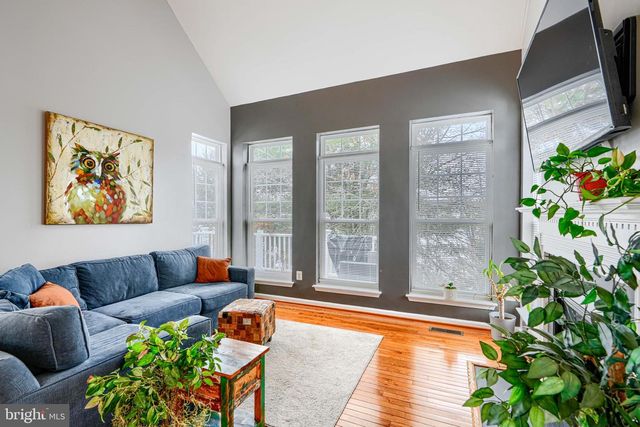 18 DINADEN CIR, Pikesville, MD 21208