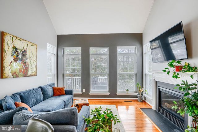 18 DINADEN CIR, Pikesville, MD 21208