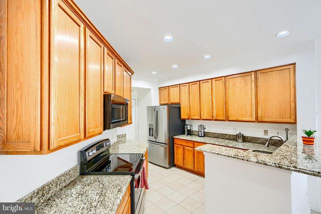 18 DINADEN CIR, Pikesville, MD 21208