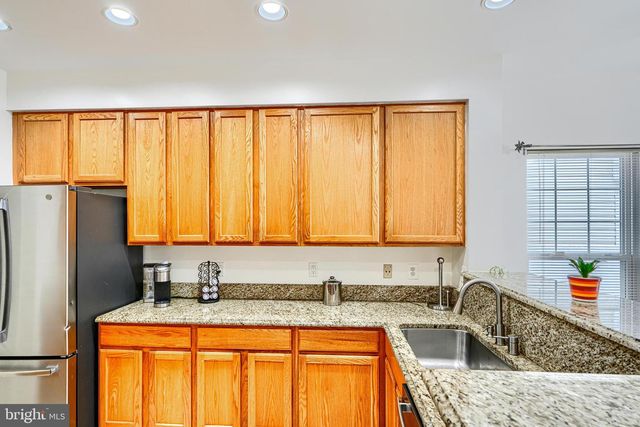 18 DINADEN CIR, Pikesville, MD 21208