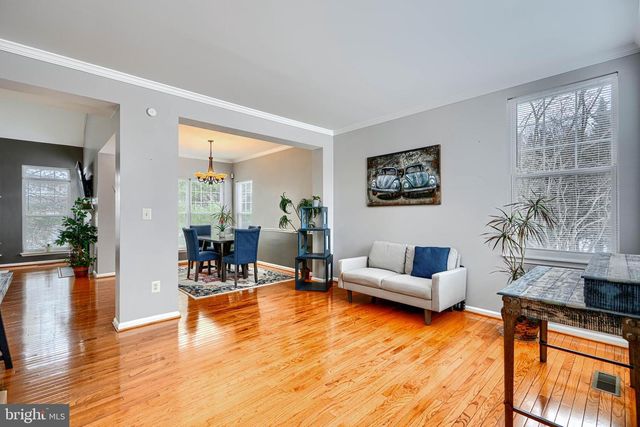 18 DINADEN CIR, Pikesville, MD 21208