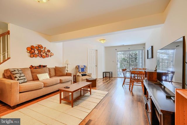 18 DINADEN CIR, Pikesville, MD 21208