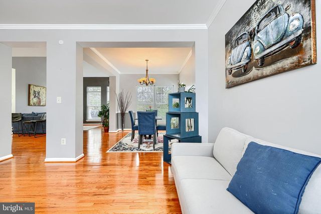 18 DINADEN CIR, Pikesville, MD 21208