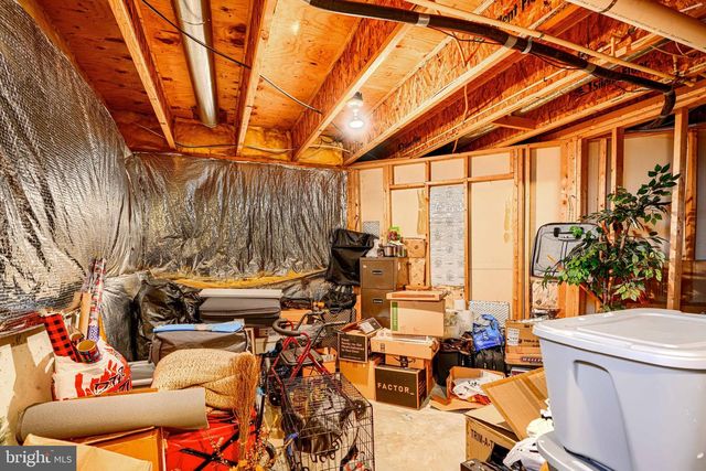 18 DINADEN CIR, Pikesville, MD 21208