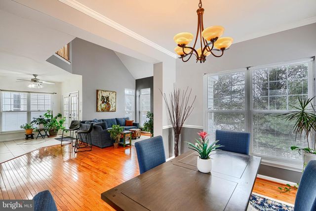 18 DINADEN CIR, Pikesville, MD 21208