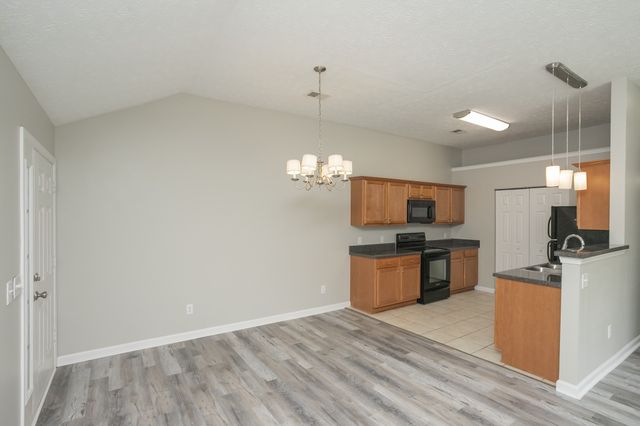 564 Rose Cottage Cir, Gallatin, TN 37066