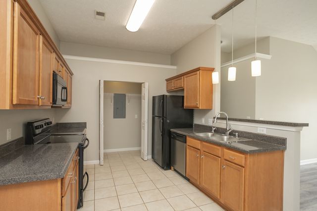564 Rose Cottage Cir, Gallatin, TN 37066