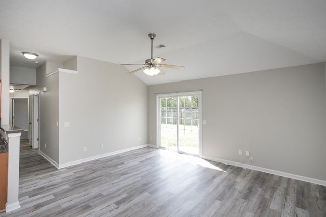 564 Rose Cottage Cir, Gallatin, TN 37066