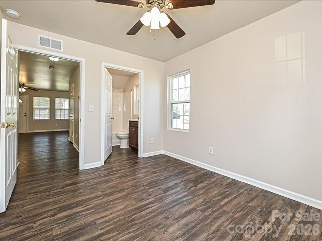 362 E Mills Avenue, Mooresville, NC 28115