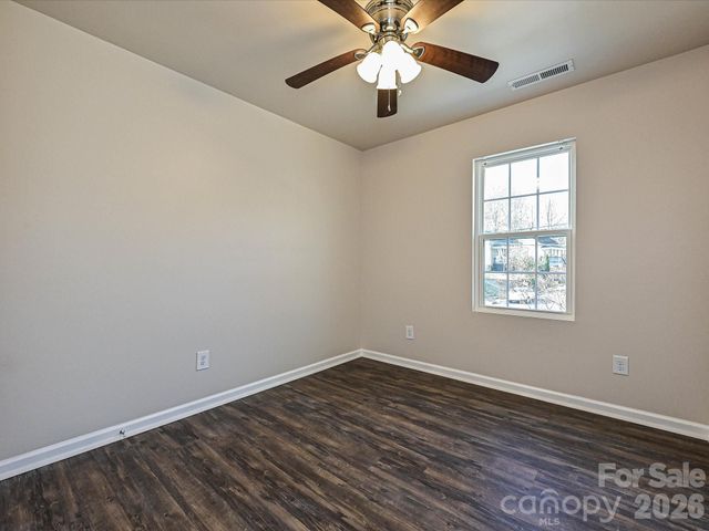 362 E Mills Avenue, Mooresville, NC 28115