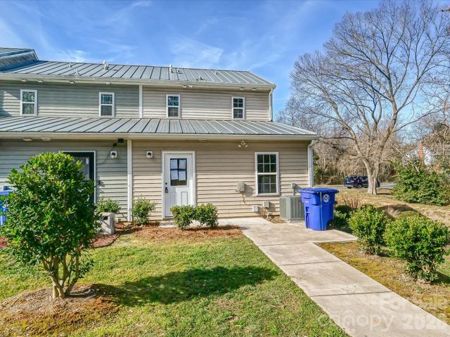 362 E Mills Avenue, Mooresville, NC 28115
