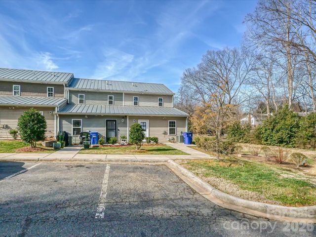 362 E Mills Avenue, Mooresville, NC 28115