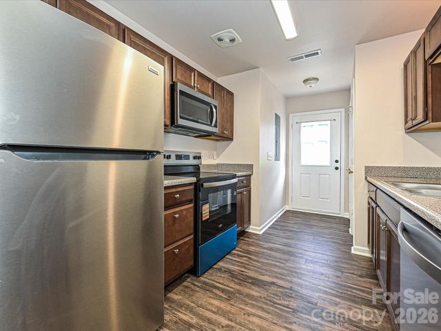 362 E Mills Avenue, Mooresville, NC 28115