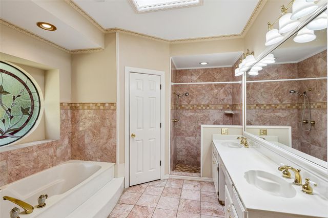 6600 Canalview Drive, Arlington, TX 76016