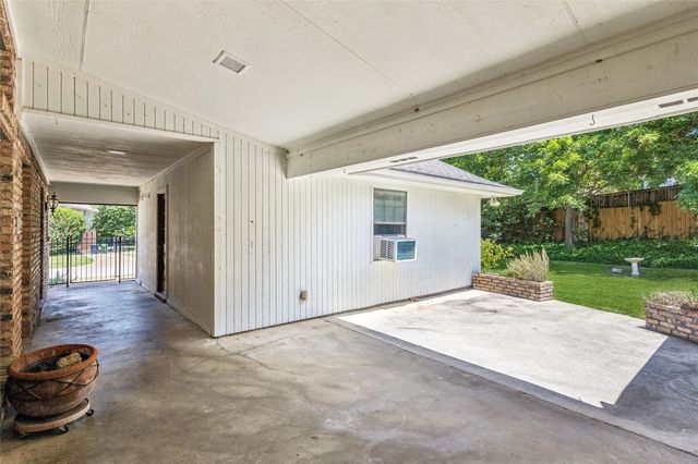 6600 Canalview Drive, Arlington, TX 76016