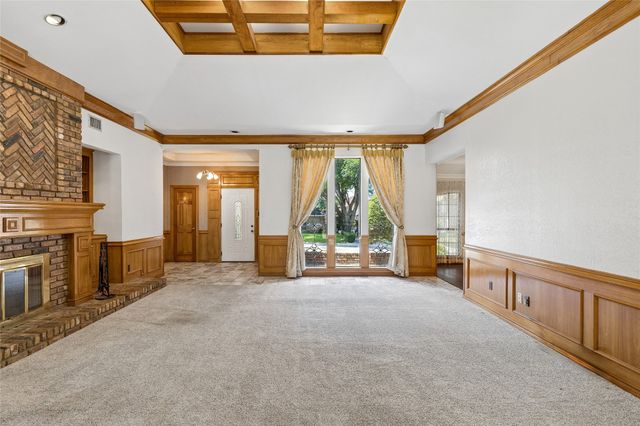 6600 Canalview Drive, Arlington, TX 76016