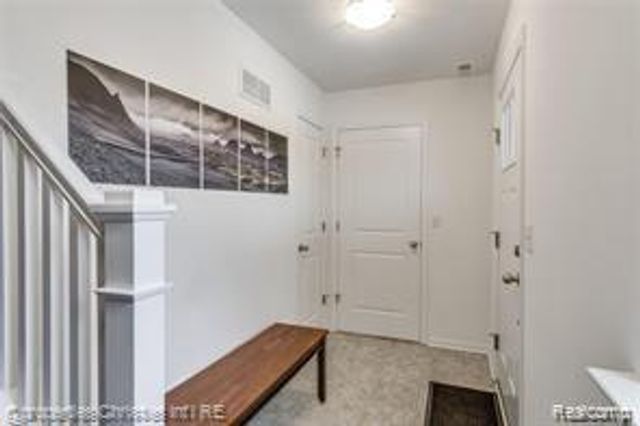 3538 Rochester Rd, Royal Oak, MI 48073