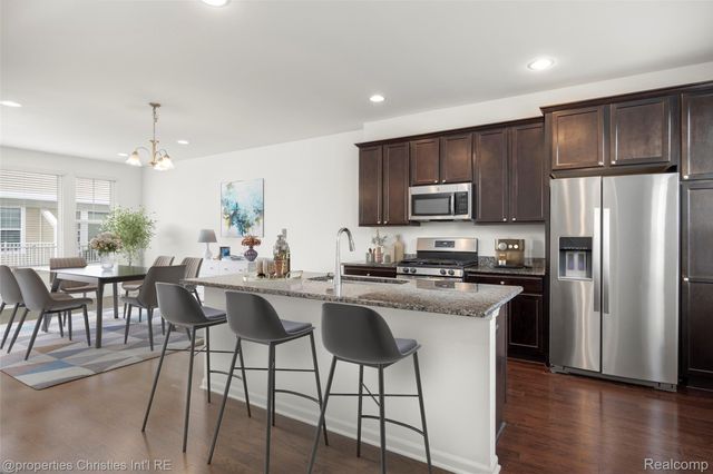 3538 Rochester Rd, Royal Oak, MI 48073