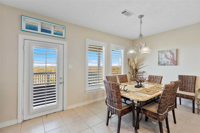 128 Cardinal Loop, Smith Point, TX 77514