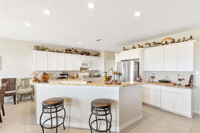 128 Cardinal Loop, Smith Point, TX 77514