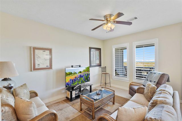 128 Cardinal Loop, Smith Point, TX 77514