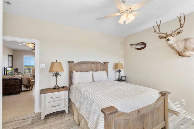 128 Cardinal Loop, Smith Point, TX 77514