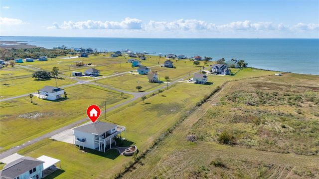 128 Cardinal Loop, Smith Point, TX 77514