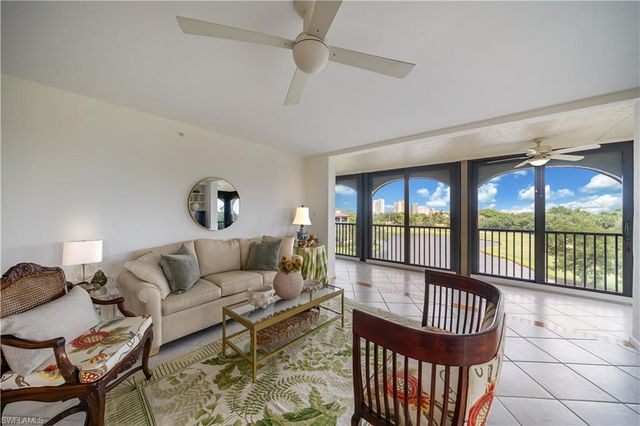 6020 Pelican Bay BLVD 404, Naples, FL 34108