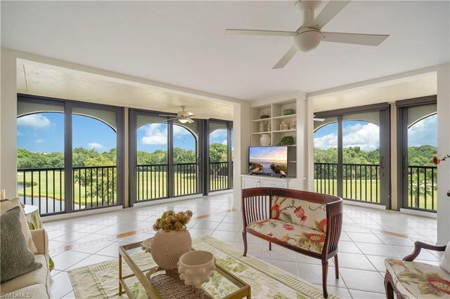 6020 Pelican Bay BLVD 404, Naples, FL 34108
