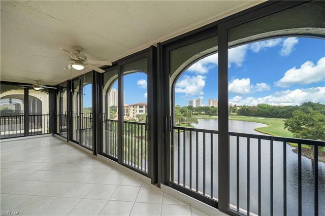 6020 Pelican Bay BLVD 404, Naples, FL 34108