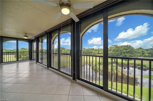 6020 Pelican Bay BLVD 404, Naples, FL 34108