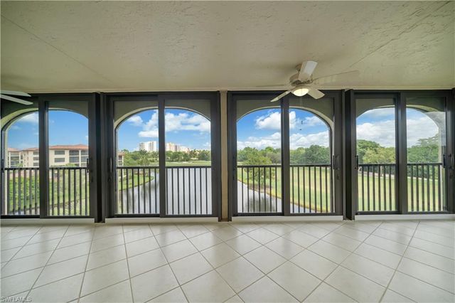 6020 Pelican Bay BLVD 404, Naples, FL 34108