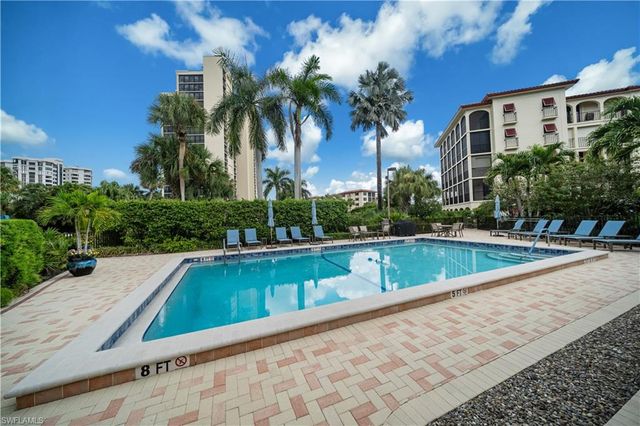 6020 Pelican Bay BLVD 404, Naples, FL 34108