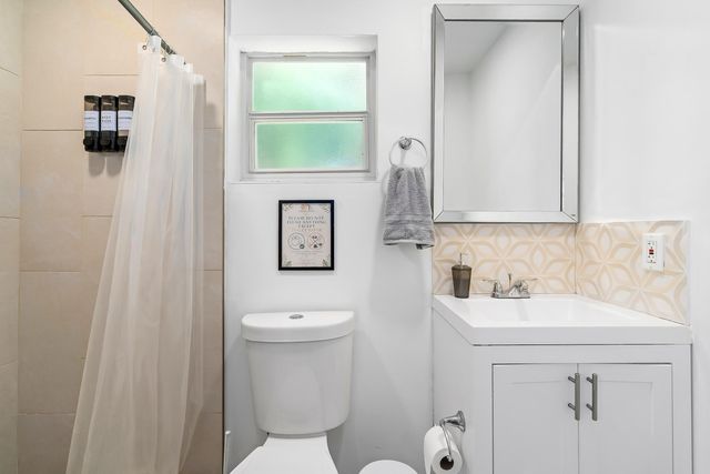 2709 Dewey Street, Hollywood, FL 33020