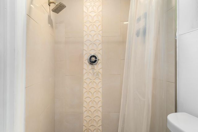 2709 Dewey Street, Hollywood, FL 33020