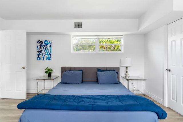 2709 Dewey Street, Hollywood, FL 33020