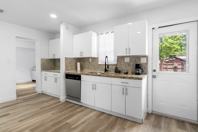 2709 Dewey Street, Hollywood, FL 33020