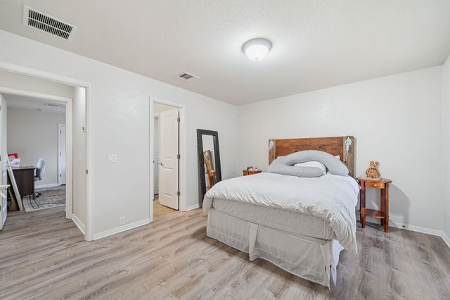 1581 Grassy Field RD, Austin, TX 78737