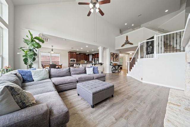 1581 Grassy Field RD, Austin, TX 78737