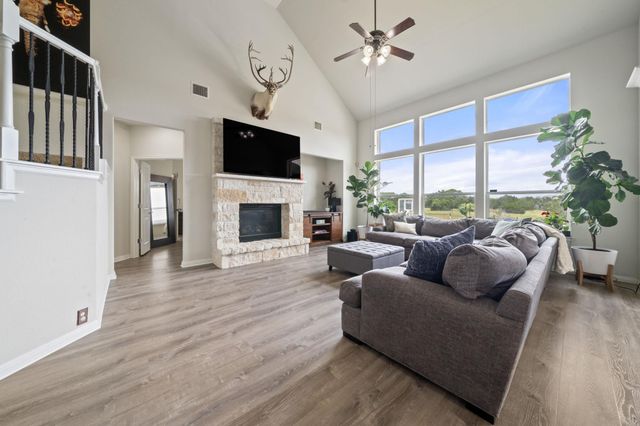 1581 Grassy Field RD, Austin, TX 78737