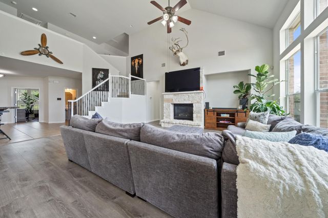 1581 Grassy Field RD, Austin, TX 78737