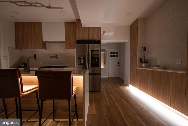 1527 BUCHANAN ST NW, Washington, DC 20011