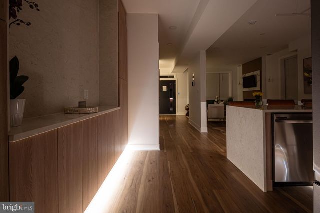 1527 BUCHANAN ST NW, Washington, DC 20011