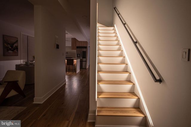 1527 BUCHANAN ST NW, Washington, DC 20011